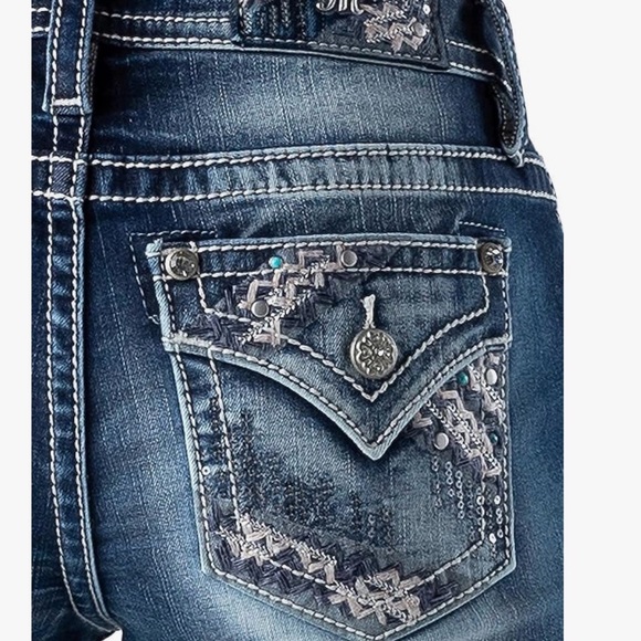 Miss Me Zig Zag Embellished Flap Pocket Design - Picture 6 of 11